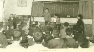 합성초등학교 승공어린이회의 - 1971년 대표이미지