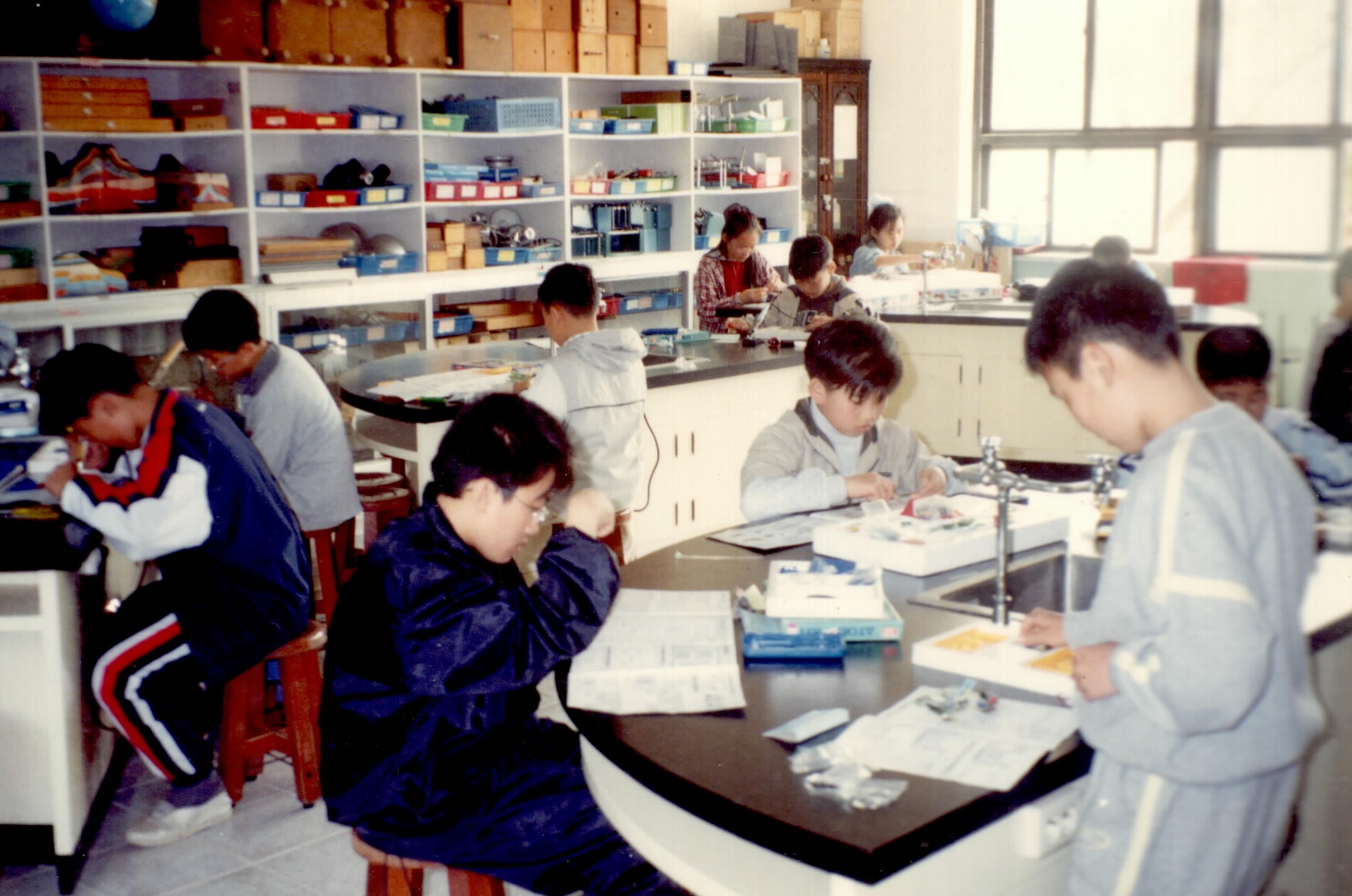 신방초등학교 과학의 달 행사 - 2000년